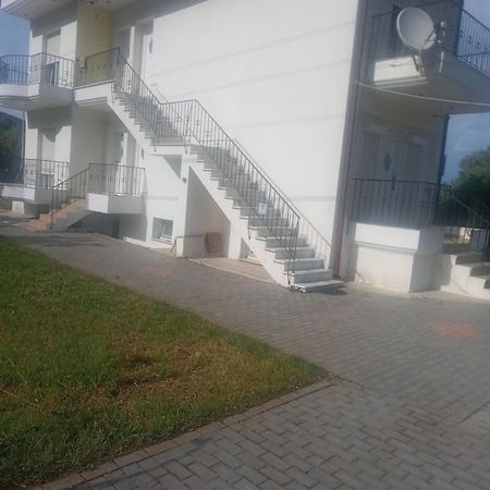 King Studios Koinira Bagian luar foto